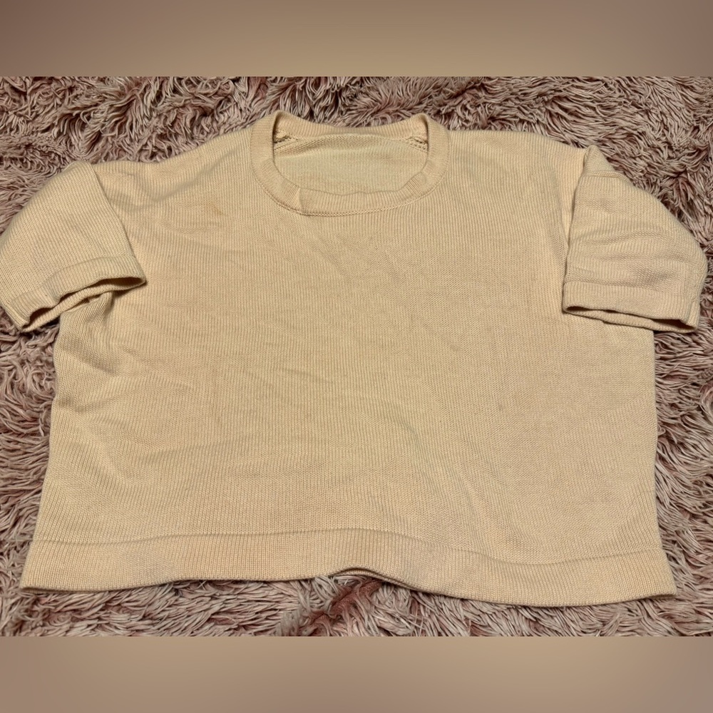 Lululemon sweater top